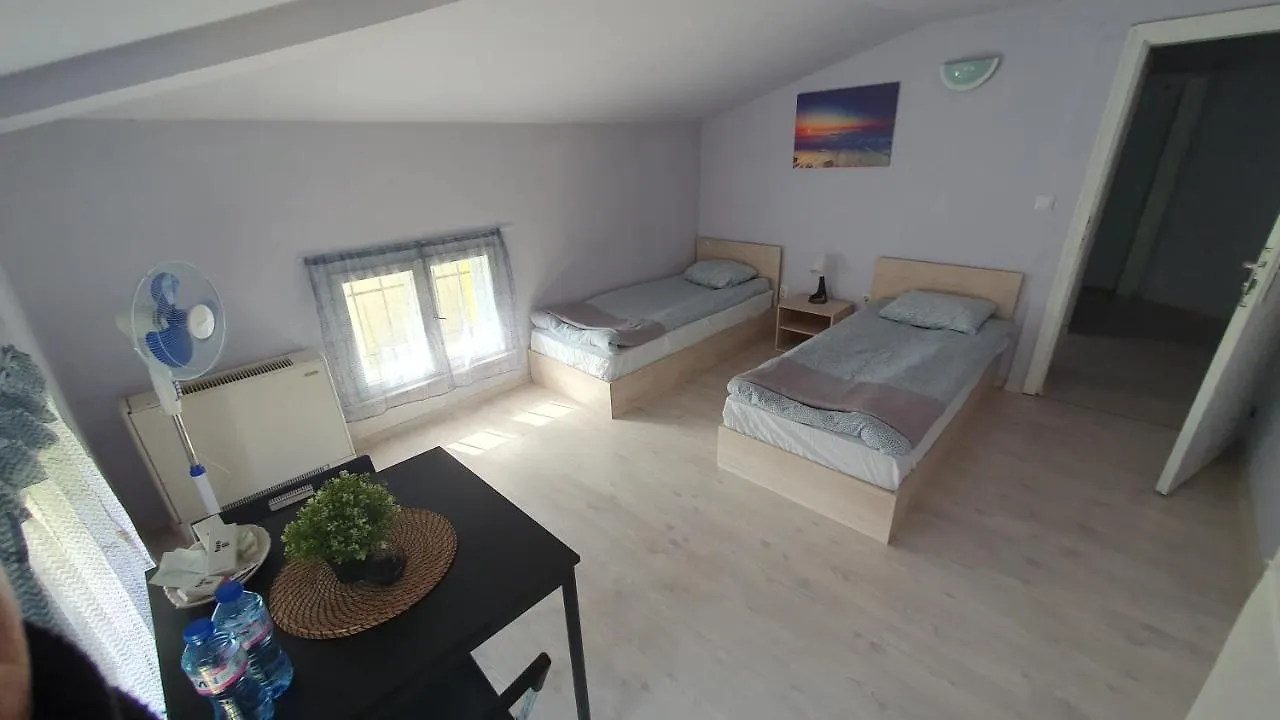 Pansiyon Стаи За Гости Sun House Daire Varna