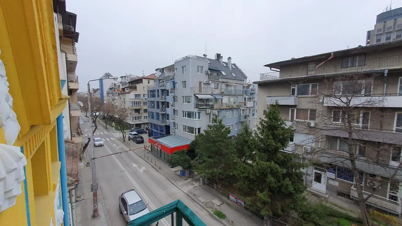 Стаи За Гости Sun House Daire Varna Pansiyon
